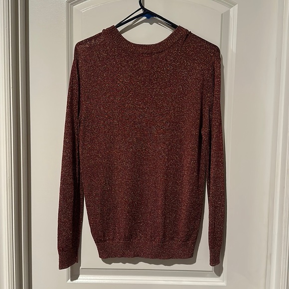 ✨H&M Wine/Gold ✨Crew Neck Holiday Sweater✨ - Picture 2 of 3